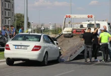 ASAYİŞ Kayseri’de korkunç kaza! İki otomobilin çarpıştığı kazada 2 kişi öldü, 3 kişi yaralandı