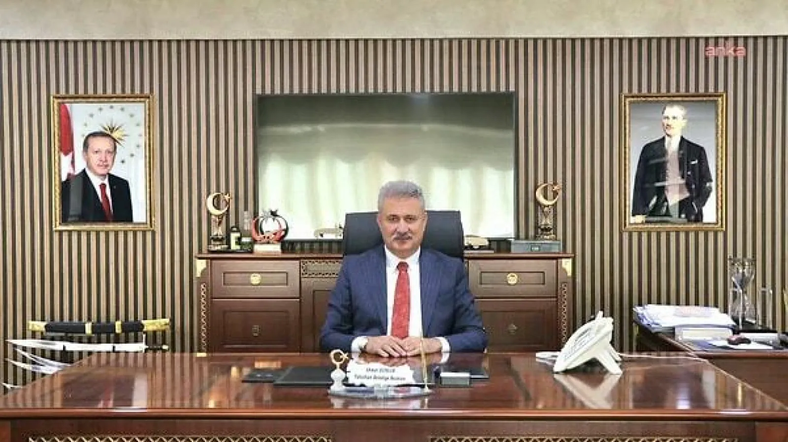 SON DAKİKA AK Partili Yahşihan Belediye Başkanı Ahmet Sungur gözaltına alındı