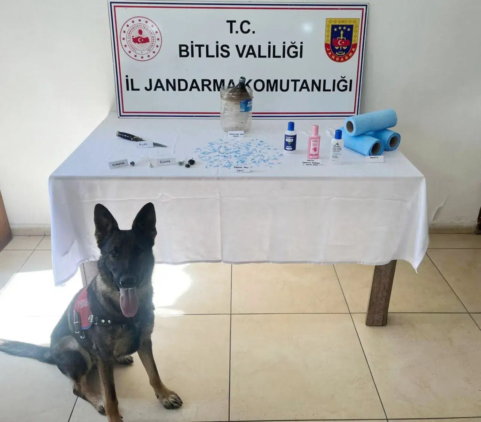 ASAYİŞ Bitlis’te uyuşturucu operasyonunda 3 şüpheli yakalandı