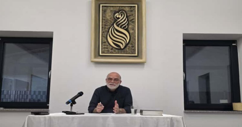 Almanya İrşad Kitabevi’nde ‘Maruf Üzere Yaşamak’ Konuşuldu