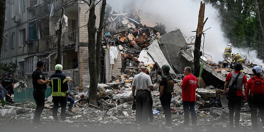 Ukrayna’da Rus Hava Saldırılarında 6 Kişi Hayatını Kaybetti