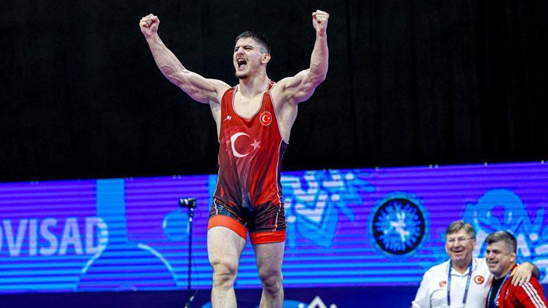 İbrahim Metehan Yaprak U23 Dünya Güreş Şampiyonu oldu