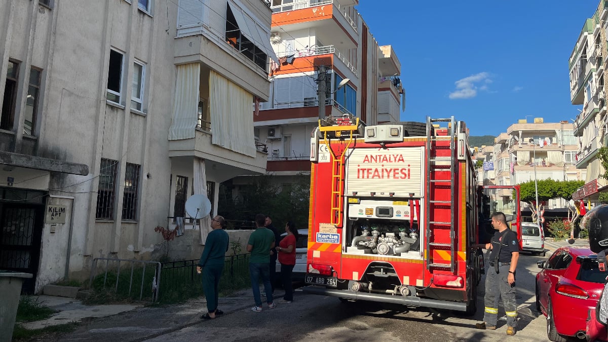 Antalya’da bir evin banyosunda yangın meydana geldi