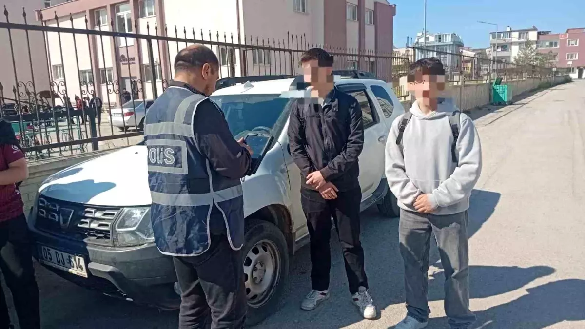 Bandırma’da Okul Güvenliği İçin Denetimler Yapıldı Bandırma’da Okul Güvenliği İçin Denetimler Yapıldı