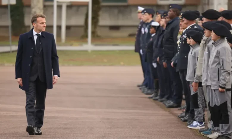 Fransa Gönüllü Askerlik Sistemine Geçiş Yapıyor Fransa Gönüllü Askerlik Sistemine Geçiş Yapıyor