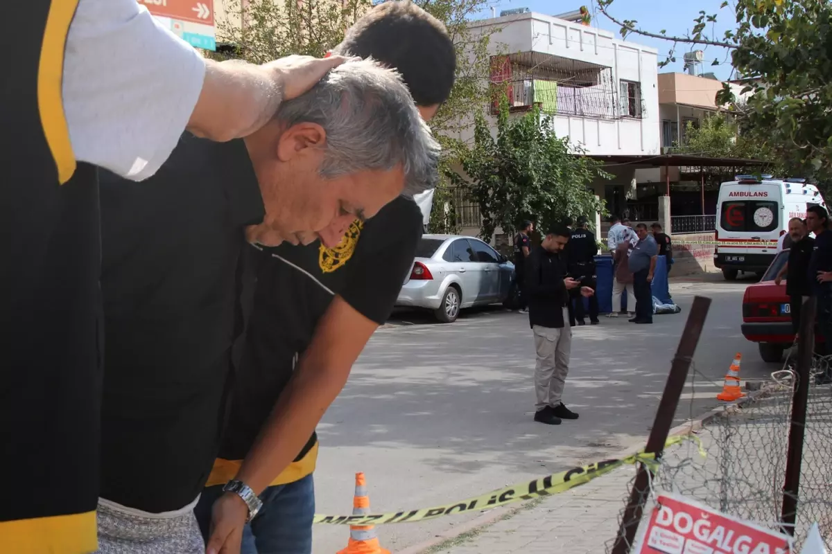 Adana’da Kahvehanede Yaşanan Cinayet Olayı Adana’da Kahvehanede Yaşanan Cinayet Olayı